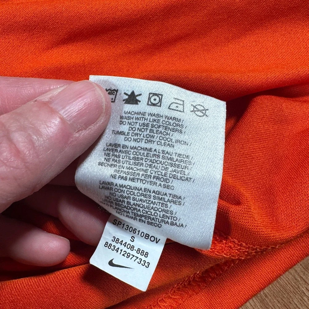 Nike Dri-FIT Swimming Shirt Mens Small Orange Long Sleeve Athletic Tee